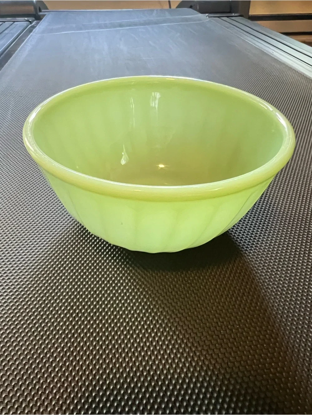 VINTAGE FIRE KING JADEITE SWIRL GREEN MIXING BOWL 6